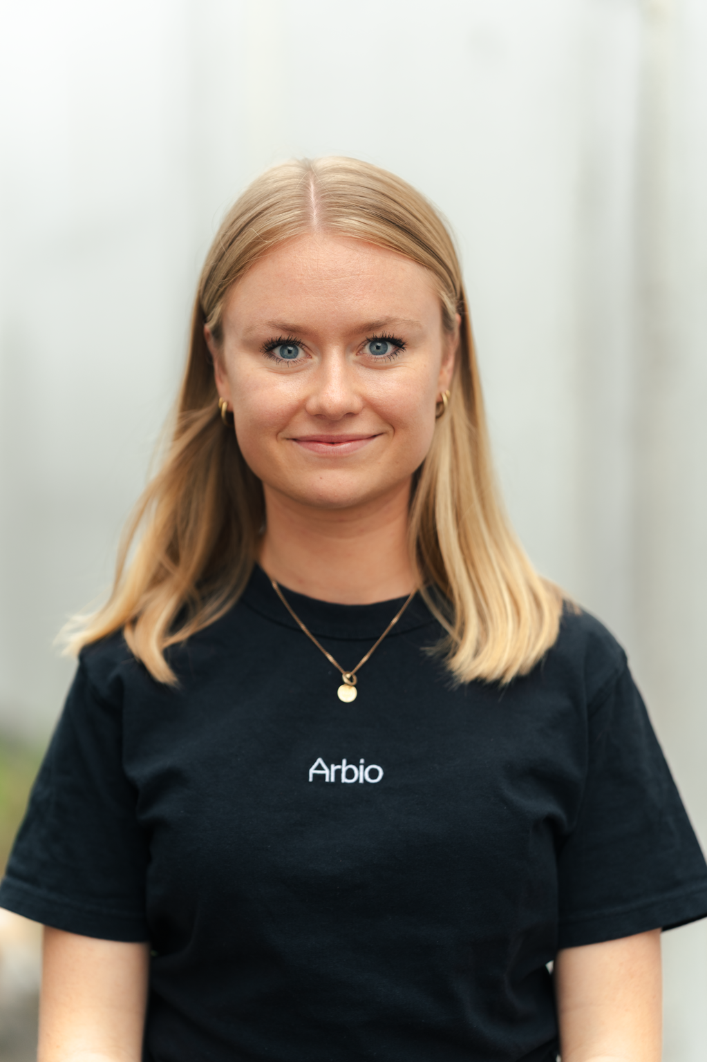 Portrait of Julia, team member at arbio