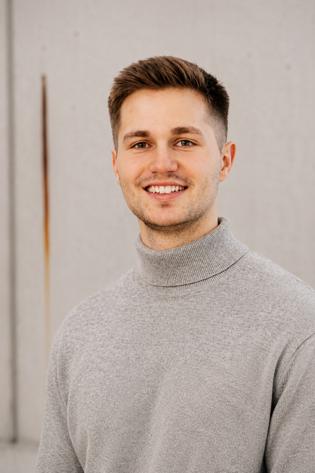 Portr&auml;t von Joshua, Teammitglied bei arbio